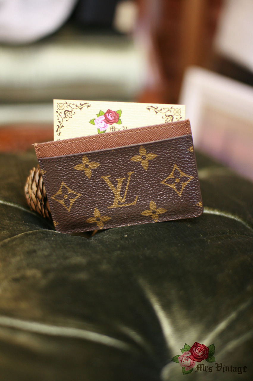 Louis Vuitton Classic Document Holder in Brown